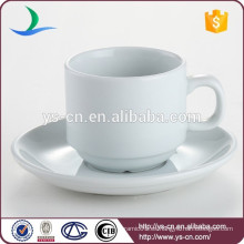 Taza de té de cerámica blanca barata de la buena calidad y soporte del platillo para la venta